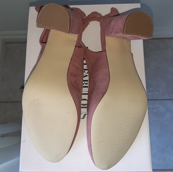 Gorgeous Microsuede Pink Flirty Heels - Picture 5 of 5